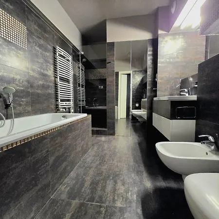 La Belle Near Old Town & Kazimierz Underground Garage Included *