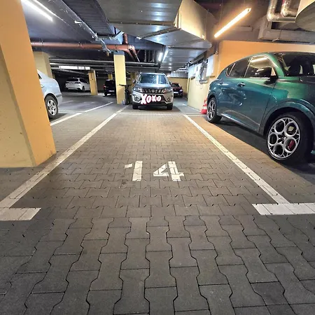 La Belle Self Check-in & Parking Included * Krakau
