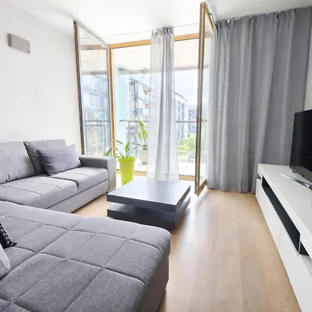 La Belle Near Old Town & Kazimierz Underground Garage Included Apartmán *