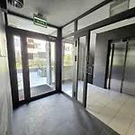 La Belle Self Check-in & Parking Included Apartament