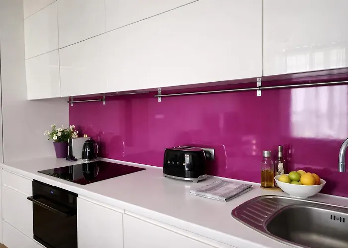 La Belle Self Check-in & Parking Included *